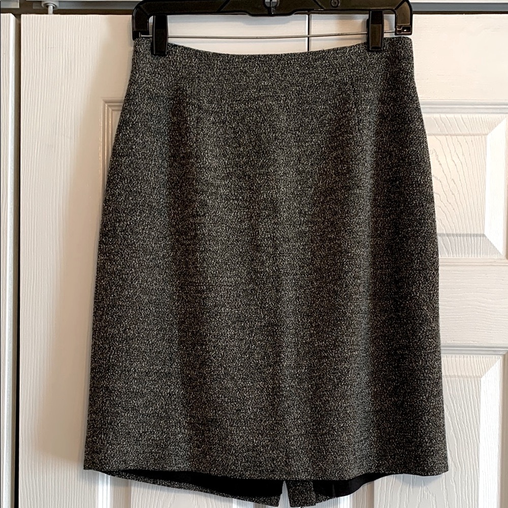 Ann Taylor Gray Knee-Length Pencil Skirt Work